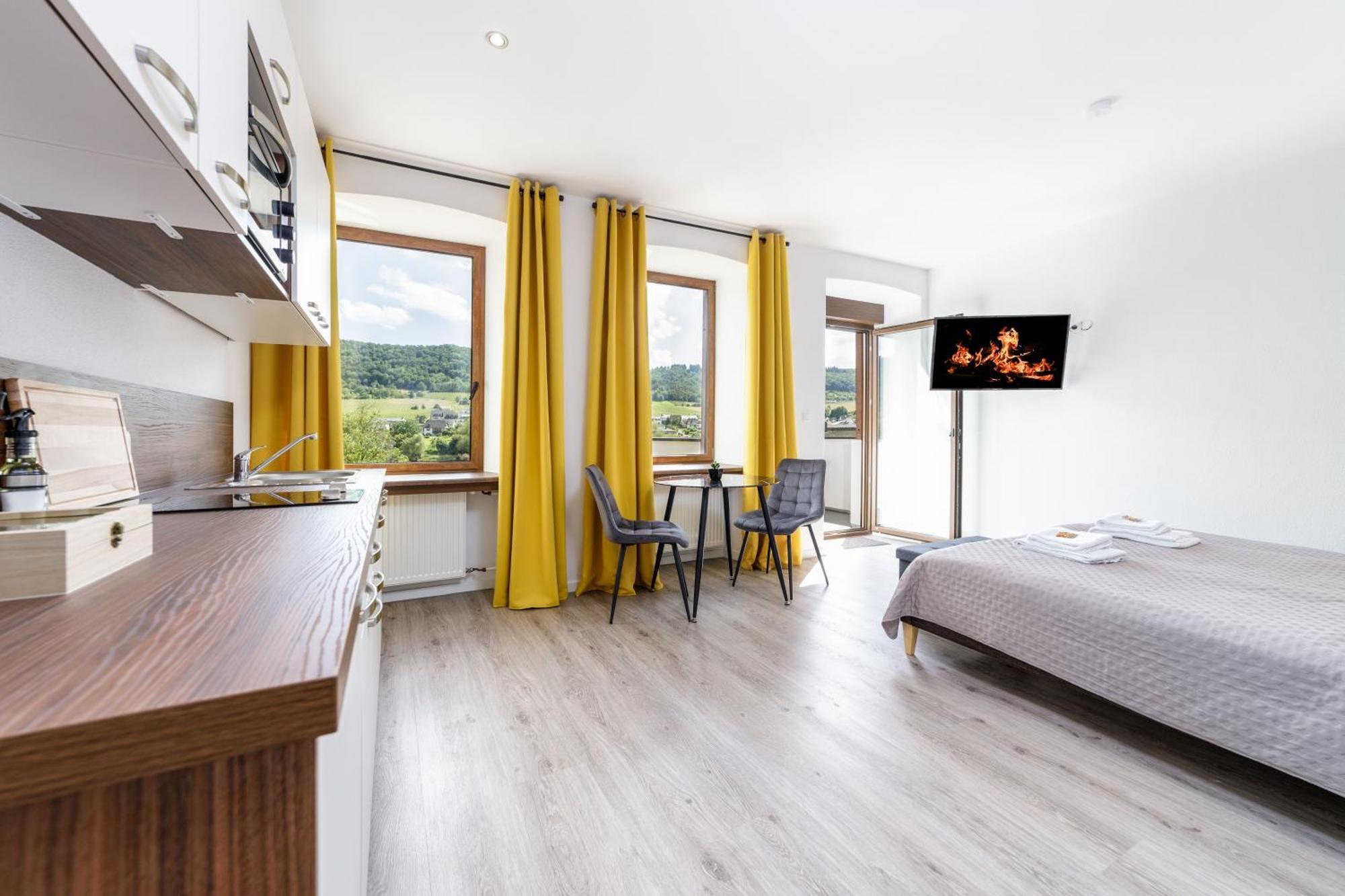 Vonmos Moselblick Apartments Kinheim Exterior photo