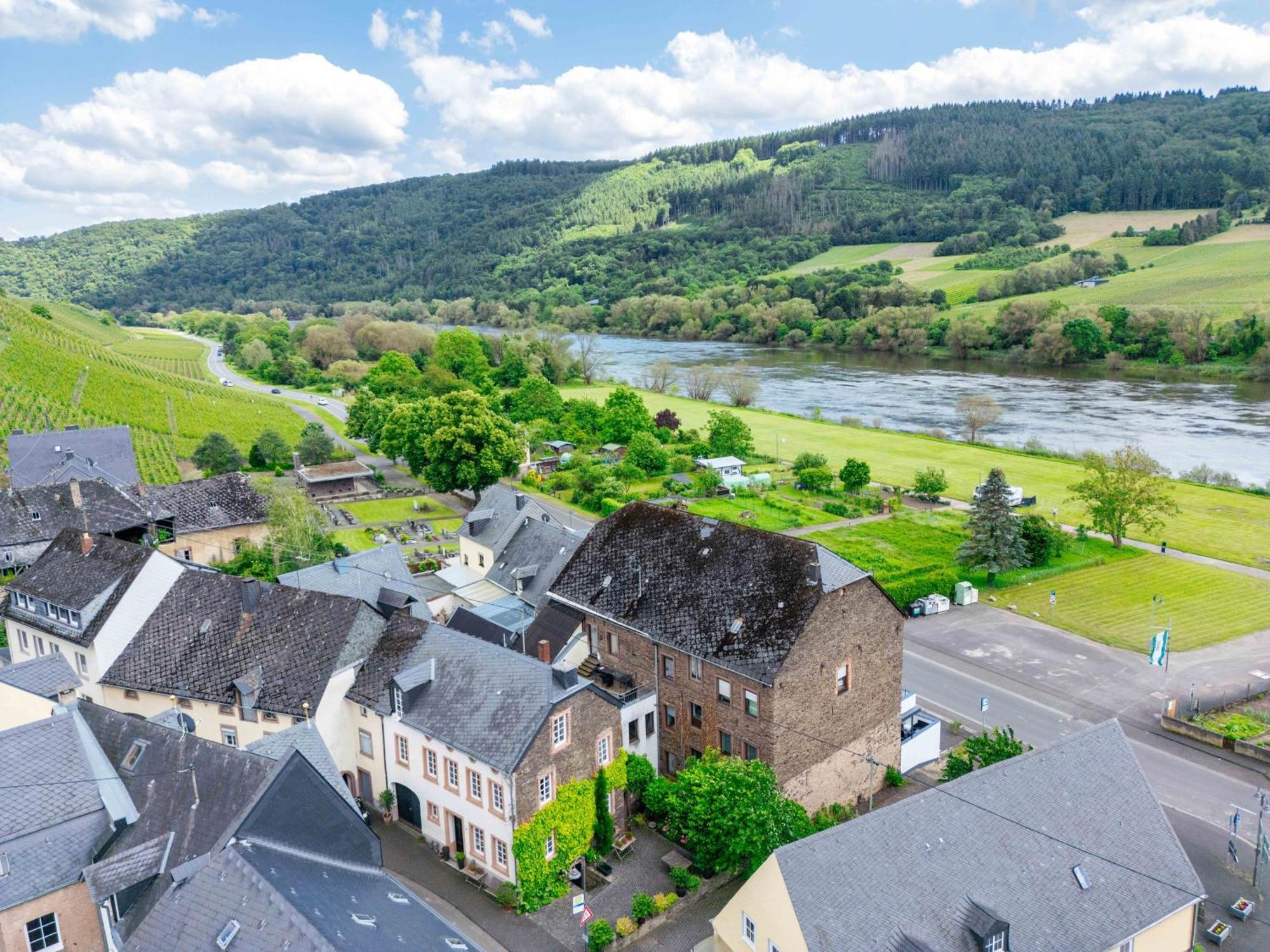 Vonmos Moselblick Apartments Kinheim Exterior photo